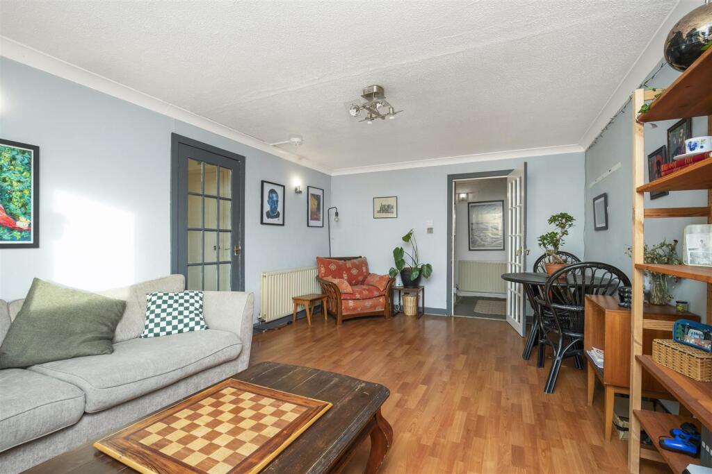 32 Fernie Place_12.jpg