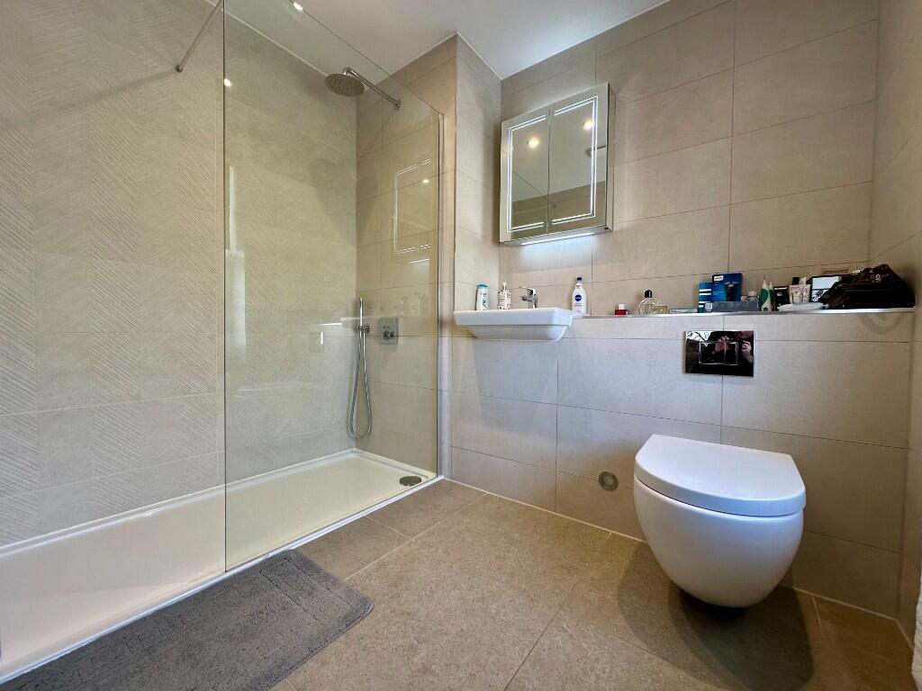 Ensuite 2