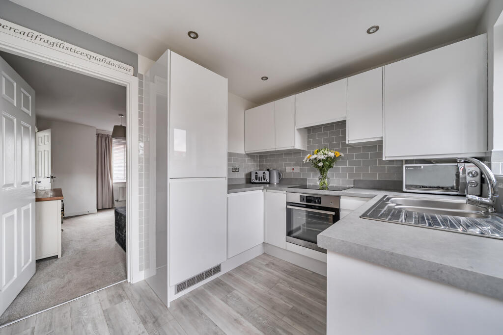 Kitchen / Breakfast Room