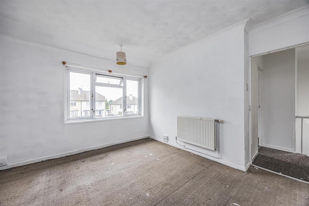 9 Blakemere Crescent, Paulsgrove-PorticoMarketing-