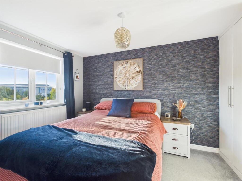 19 Cranmer Road Photos (4).jpg