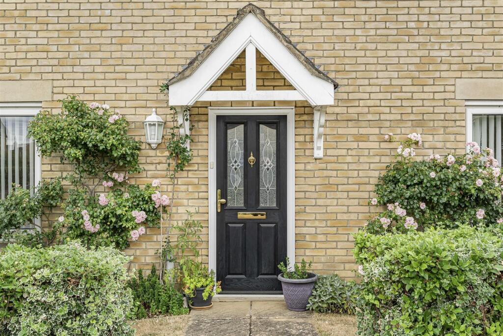 12 Senna Drive, Towcester (28).JPG