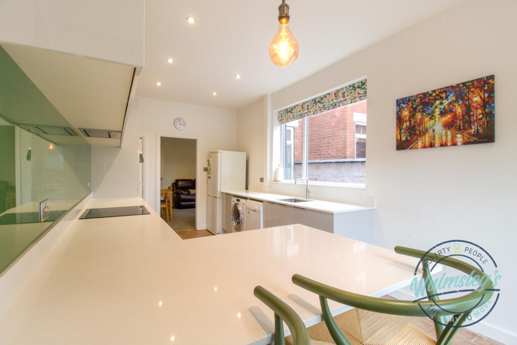 Stunning refitted kitchen breakfast room
