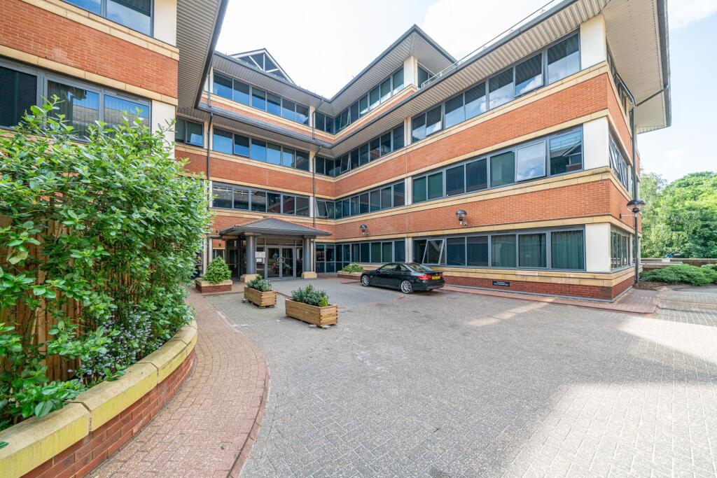 Ext - Swan House (2)