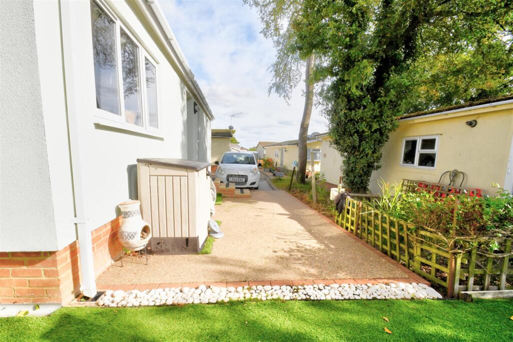 DSC_8835_Interior 4.jpg