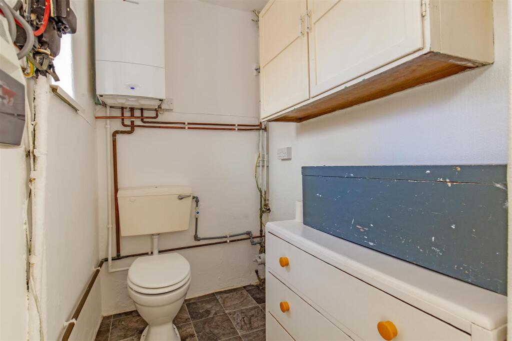 Utility Room-1.jpg