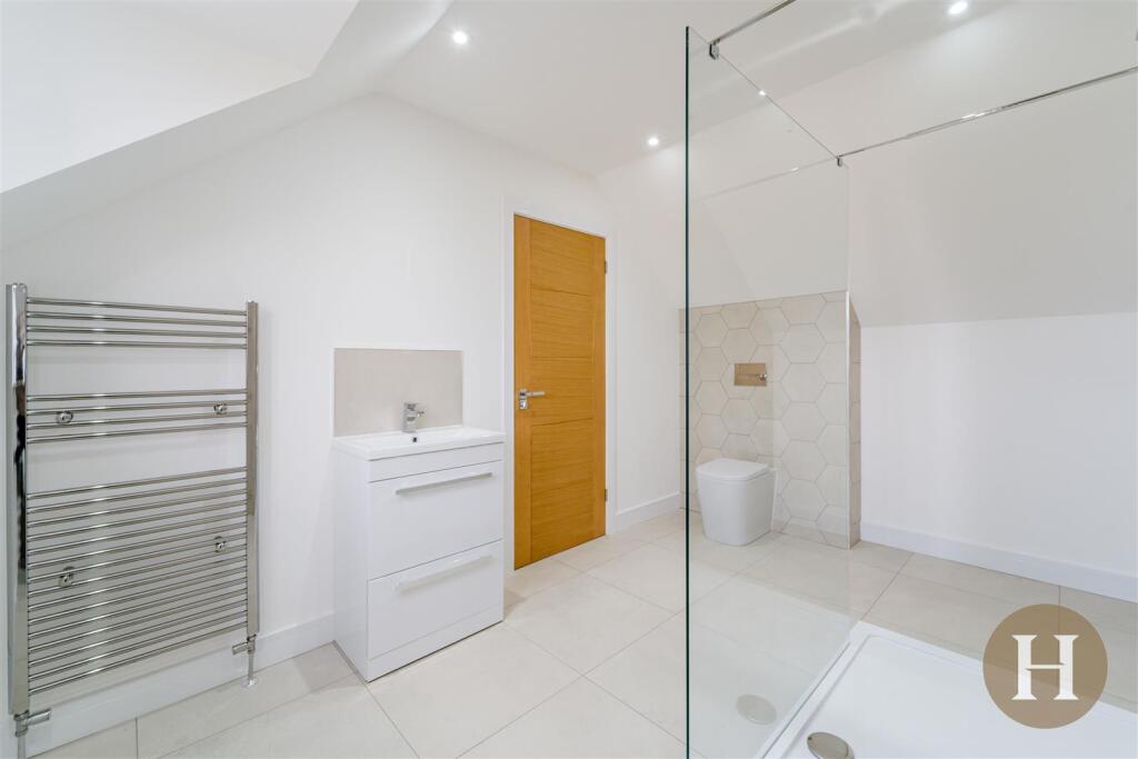 Hadleigh Estate Agents-49.jpg