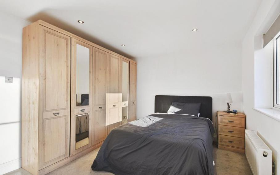 45 annes court 6 22.07.png