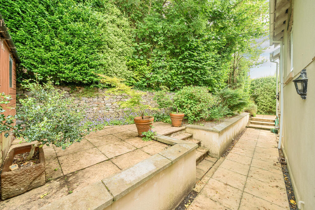 1301851-27-684c0c0125b0b