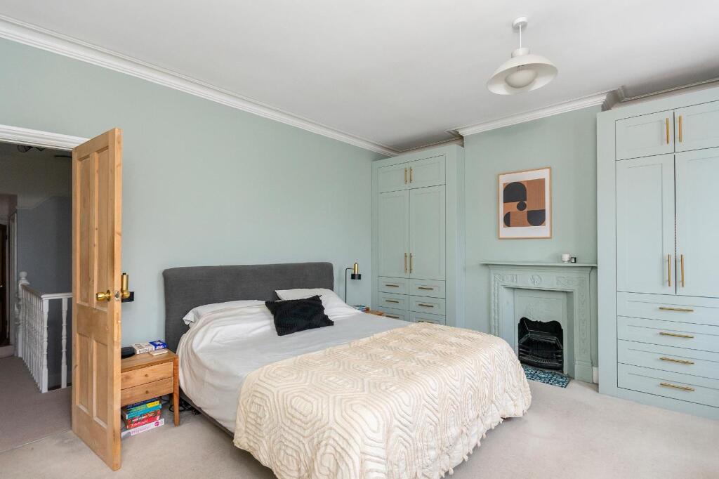 8V8ARD - Bedroom B.jpg