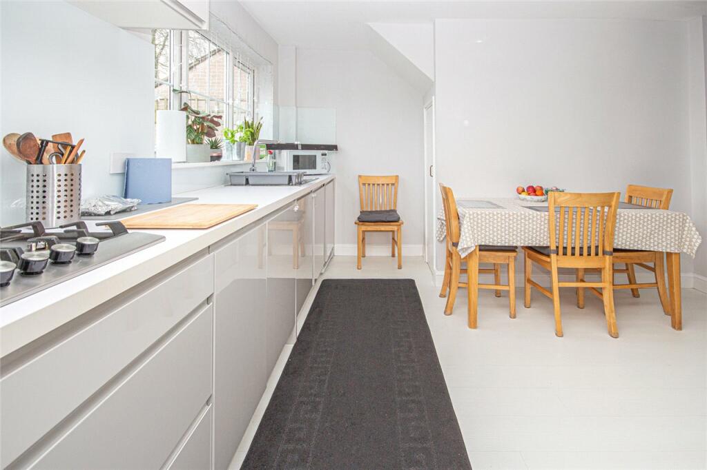 Kitchen/Dining