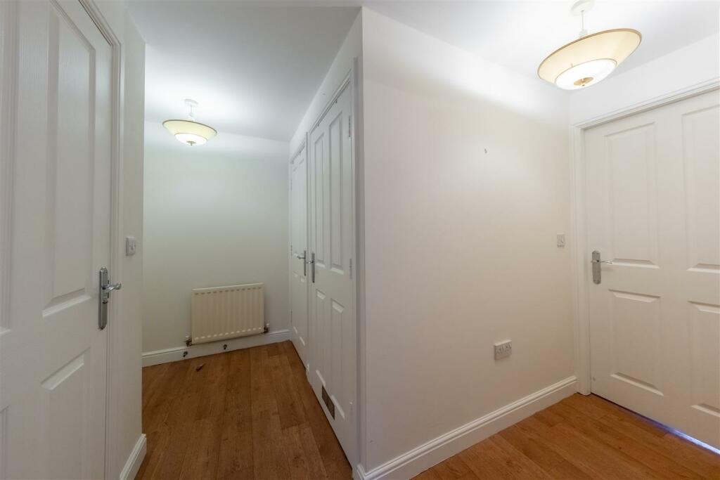 4 Eaton Court-013.jpg