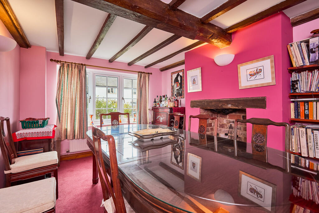 Edward Knight 202...