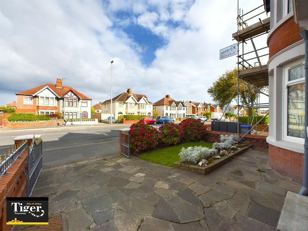 CAM03440G0-PR0158...