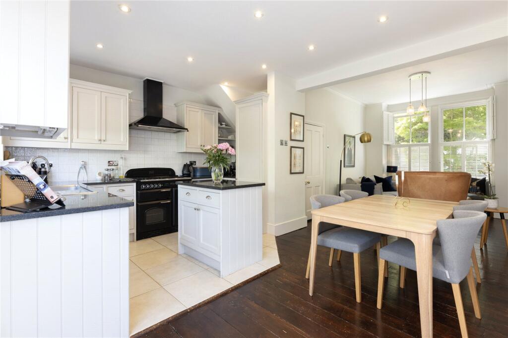 Kitchen/Dining