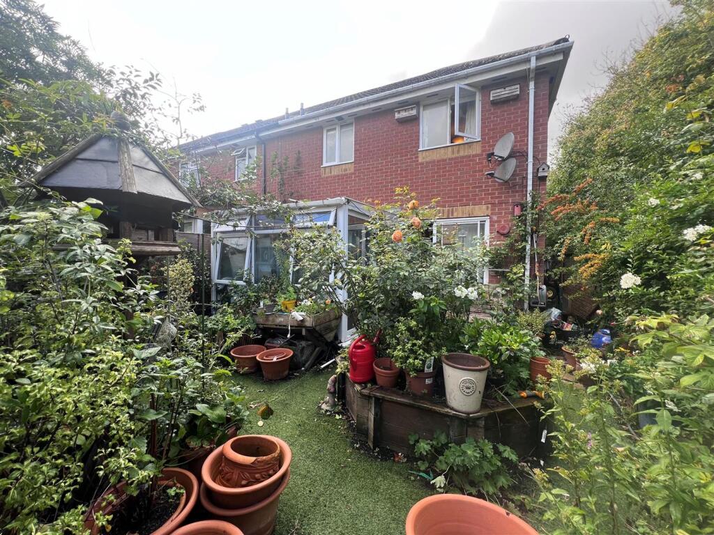 Garden 2.jpg