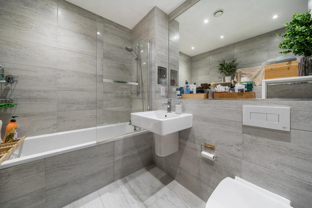 1384033-12-69283e...