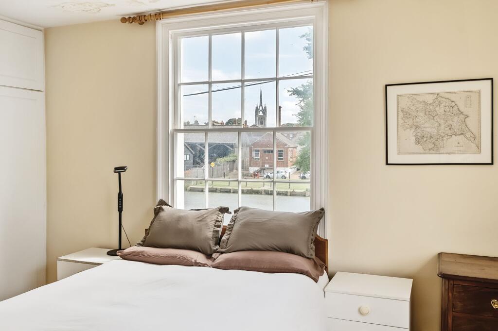 Bedroom One (3)