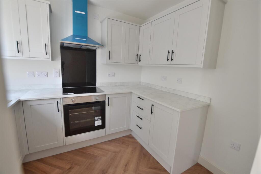 Orchard Close (13).JPG