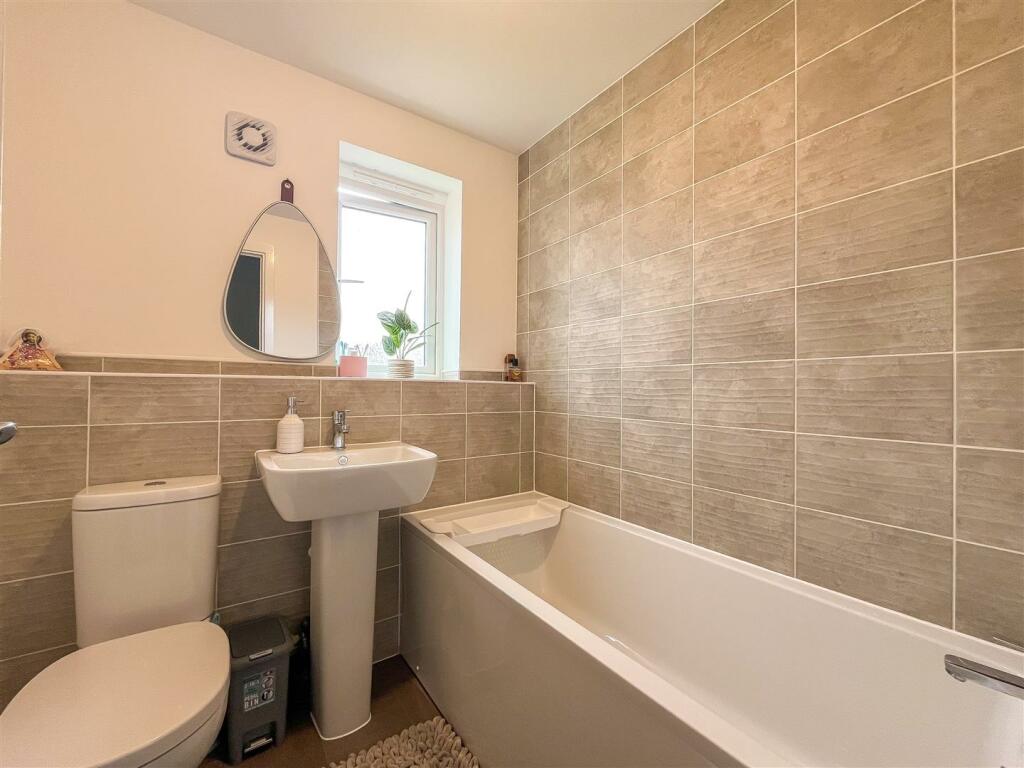 Derbyshire Drive, Northampton