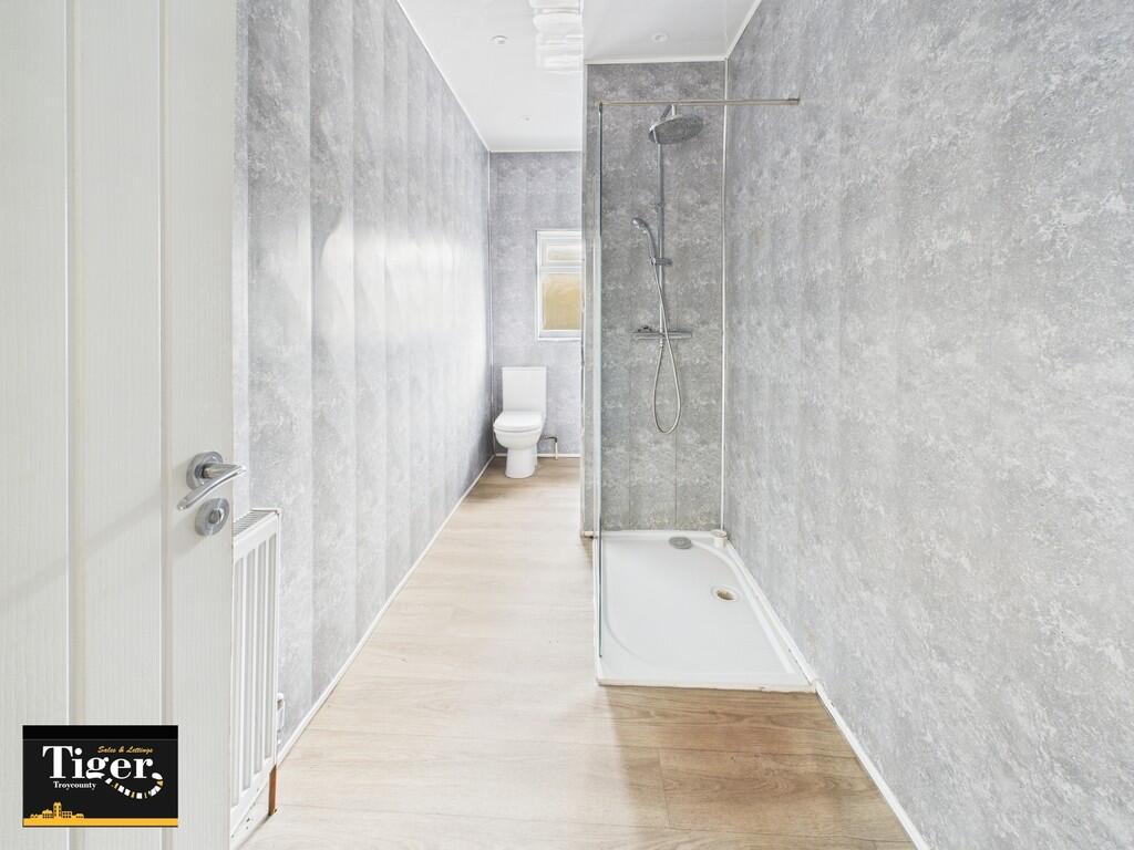 CAM02176G0-PR0700...