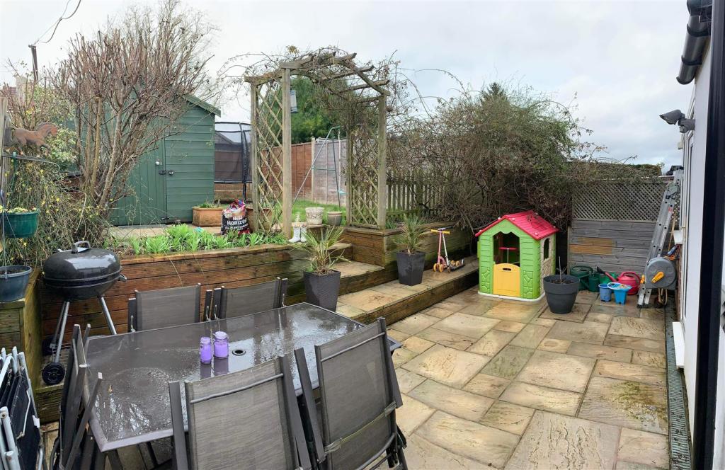 garden 2.jpg