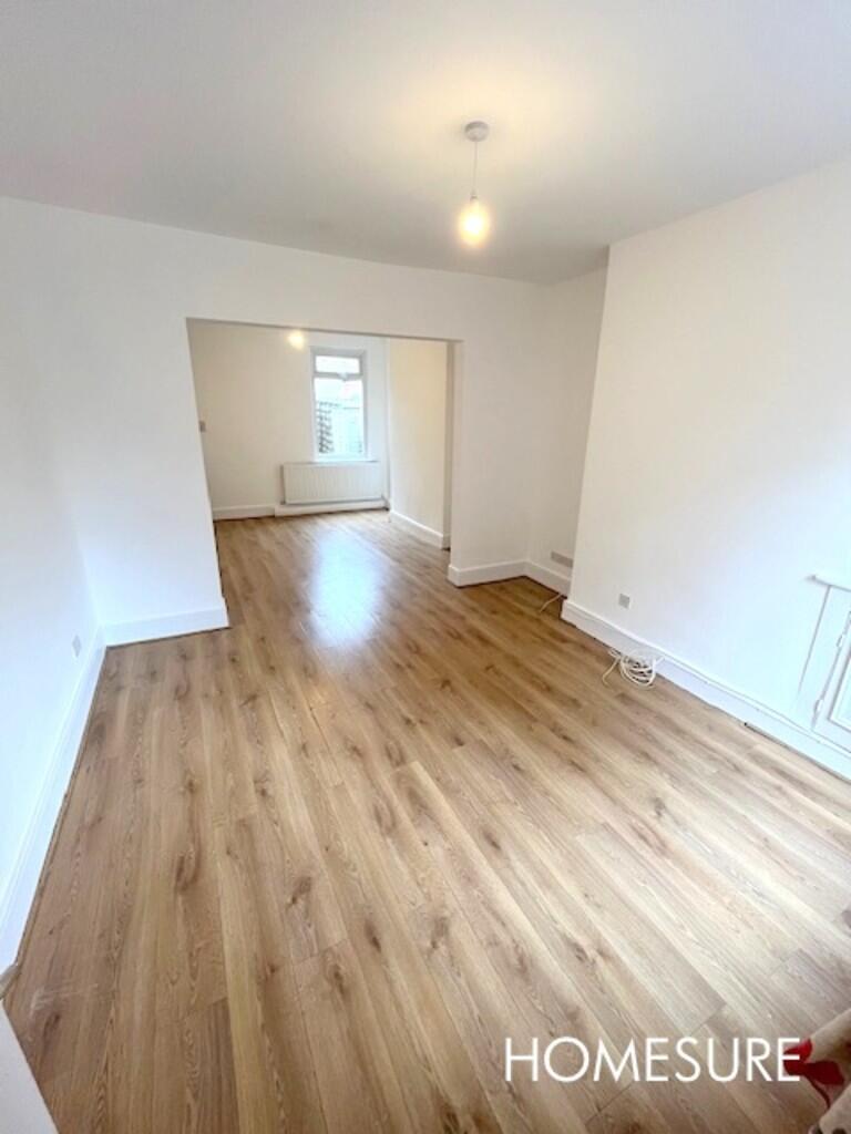 32 BOwles Road - ...