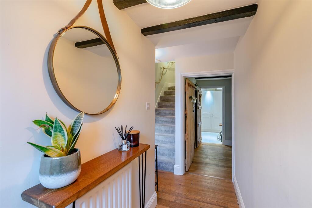 8632704-interior29.jpg