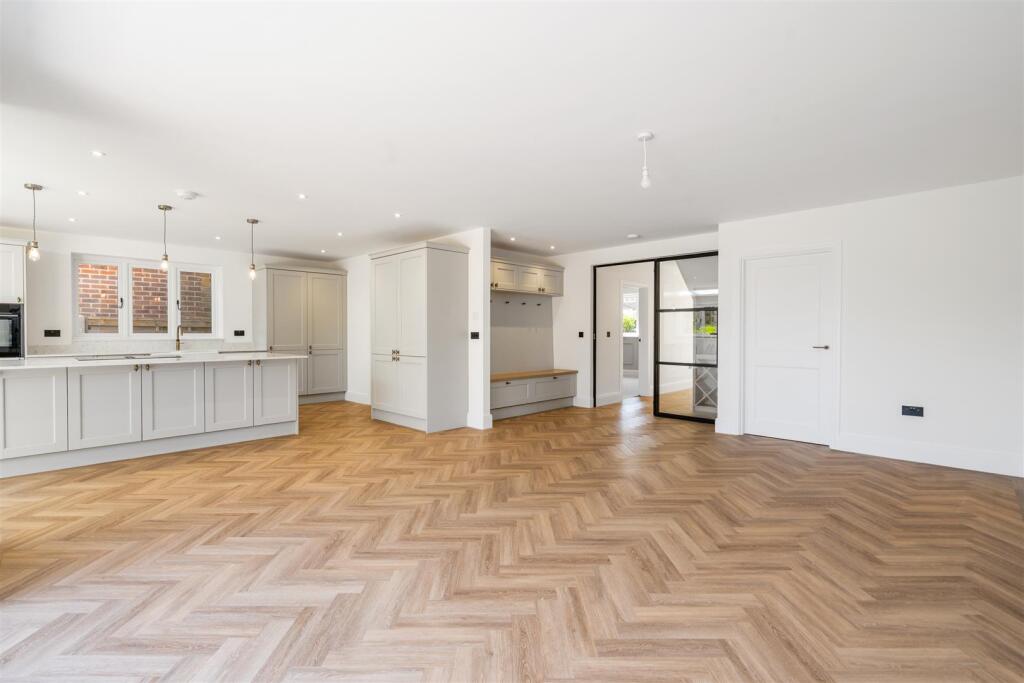 24 Kingscote Road_51.jpg