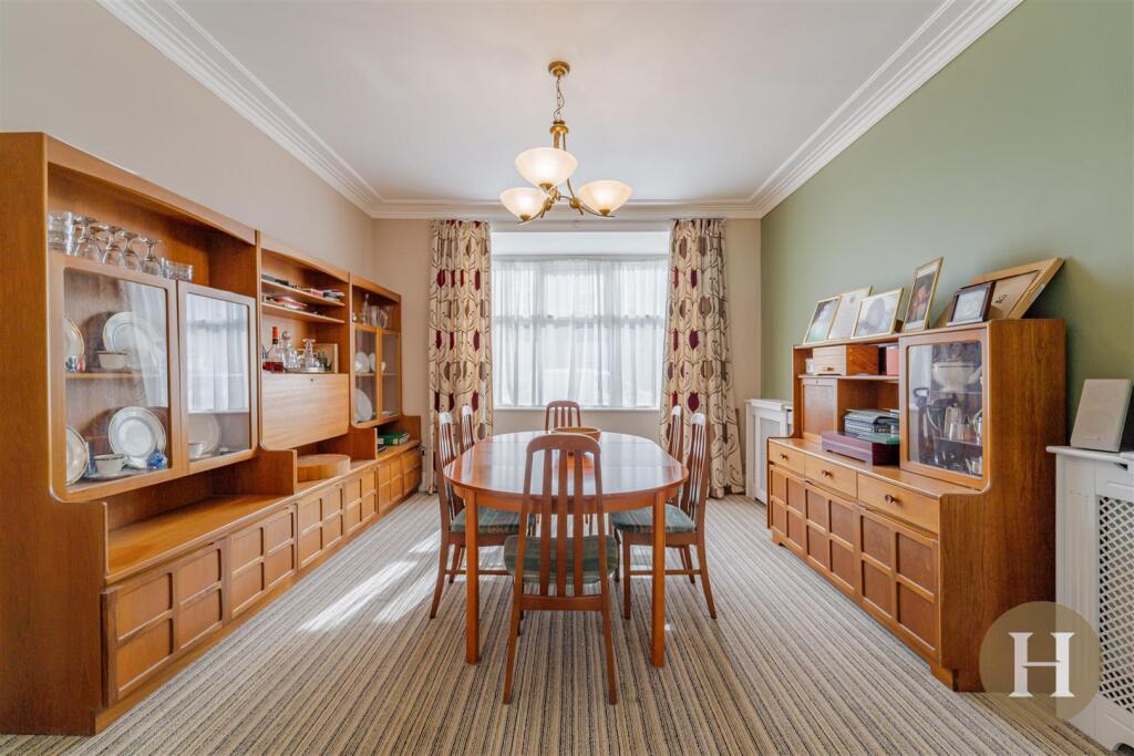 Hadleigh Estate Agents-5.jpg