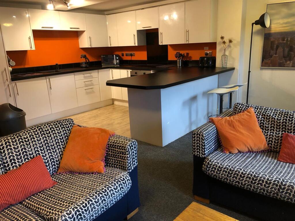 Kitchen/Diner/Lounge