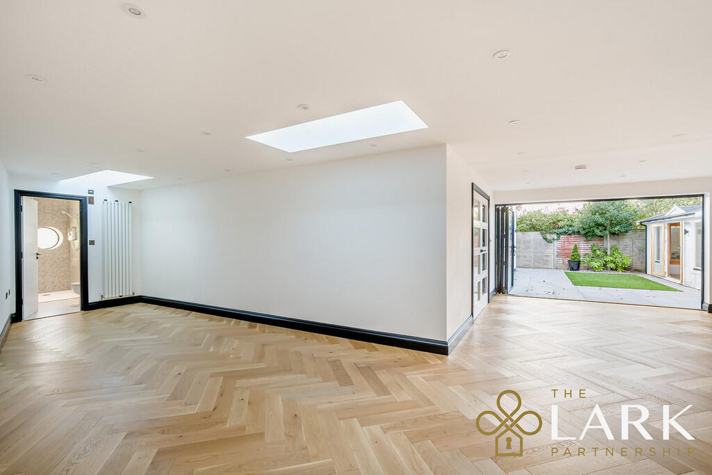 8670872-interiorW...