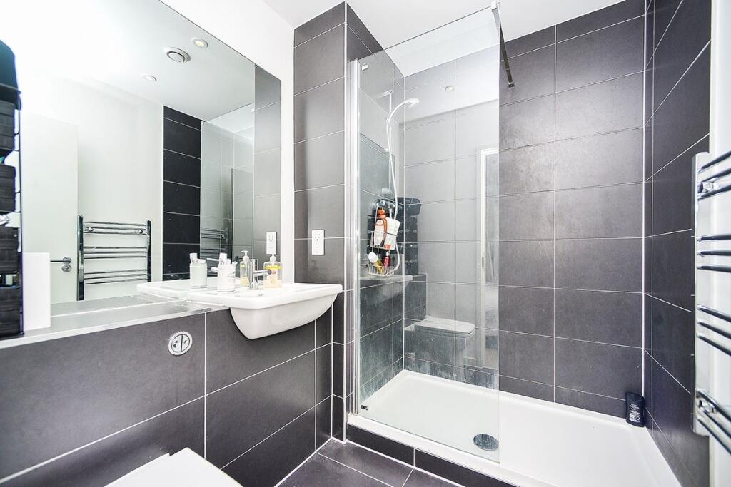 Bathroom/Shower Room