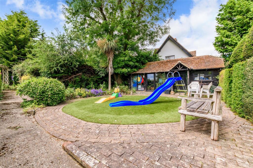 Workshop/Outbuildings