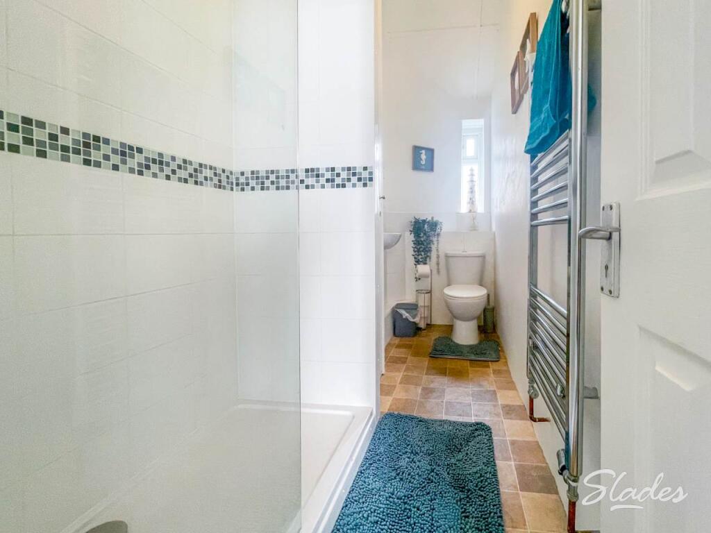 25c Keswick shower r