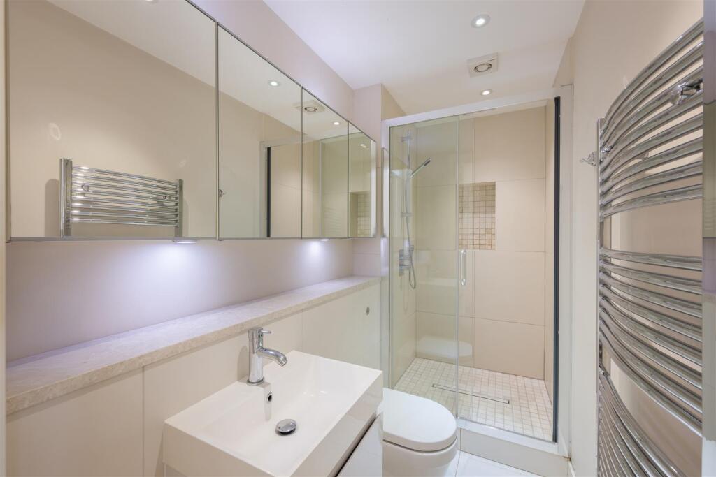 Francis Bentley Mews Hi-28.jpg