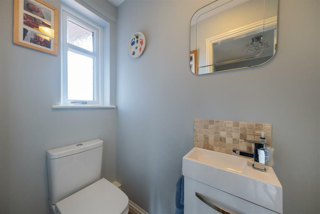 2 Barnside Way-015.jpg