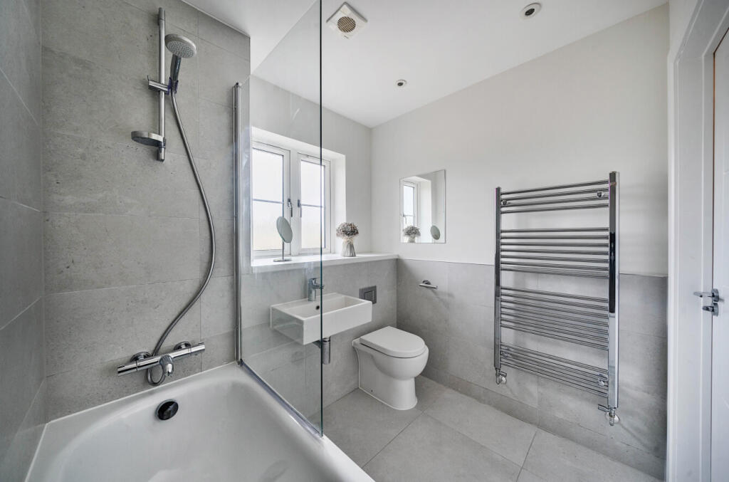 1305300-9-68419e5...