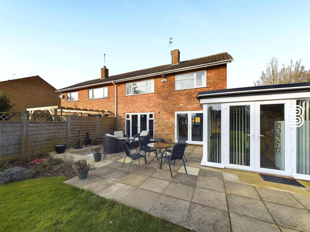 Rear Garden (4).jpg