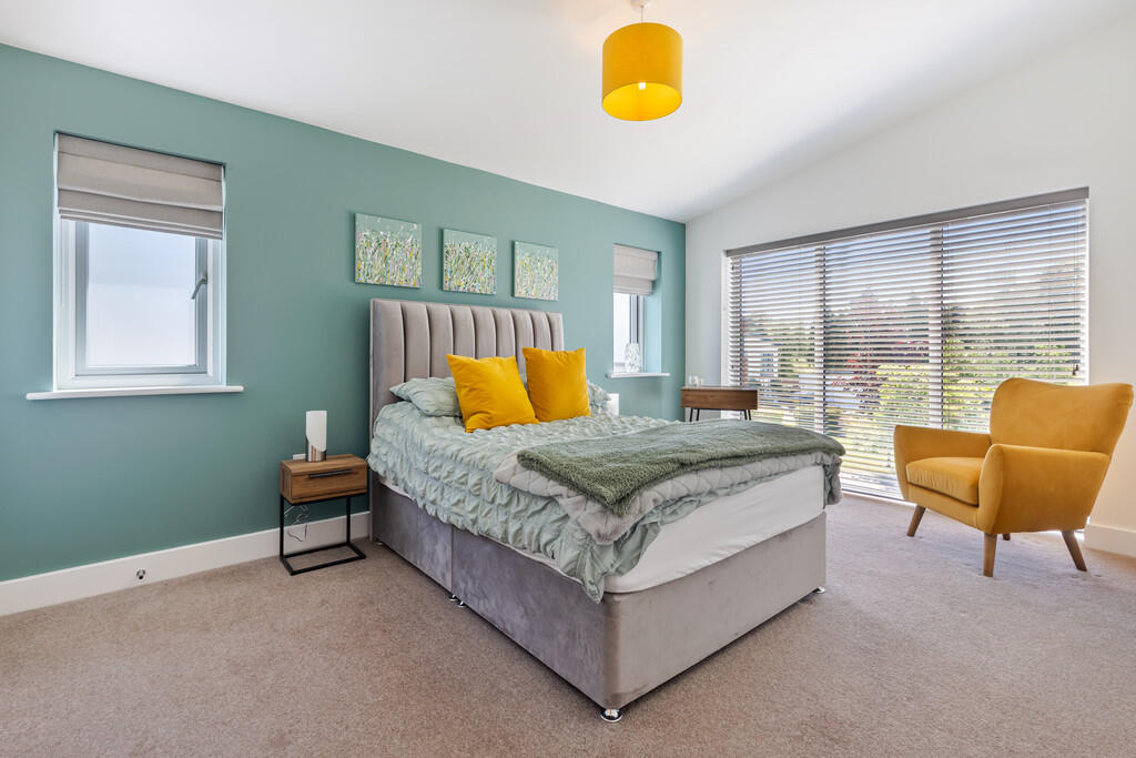 A35 -Holland Park...