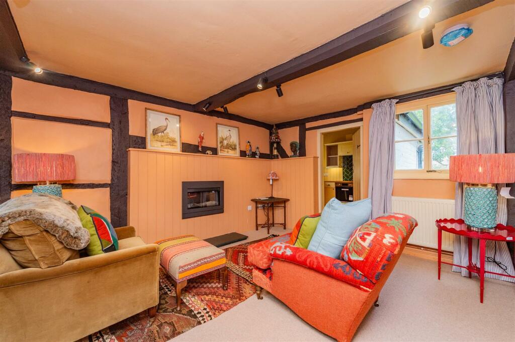 7 woodbank drive-1.jpg