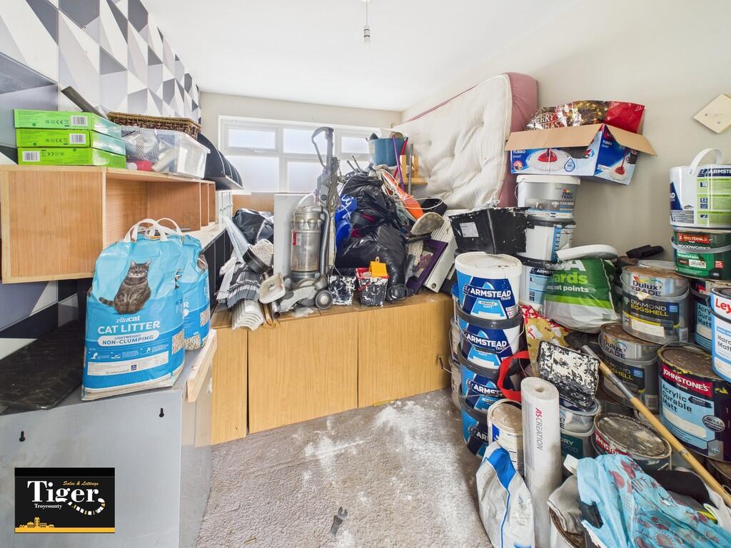 CAM02176G0-PR0730...