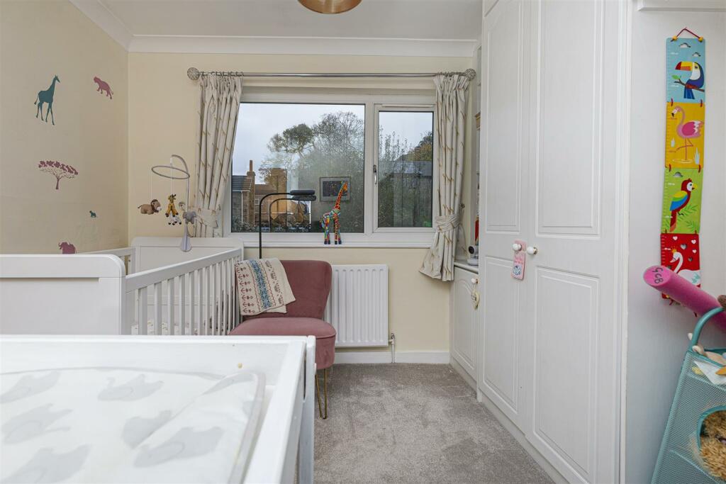 Bramleys Estate Agents - Maple Grove (48).jpg