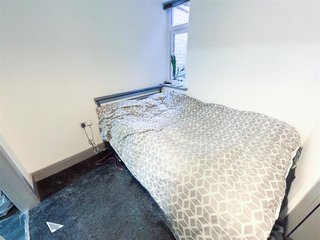 Screenshot 2024-10-0