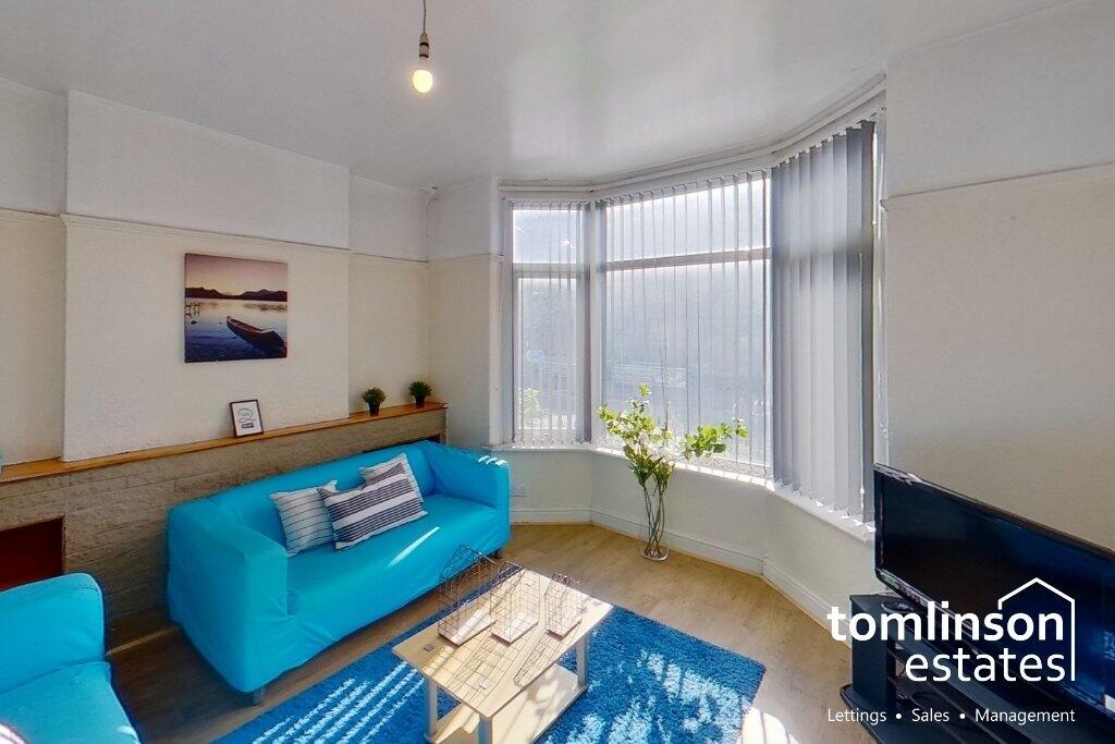 4 Bedroom semi-detached house - HMO