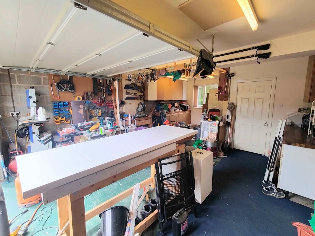 Workshop/Garage