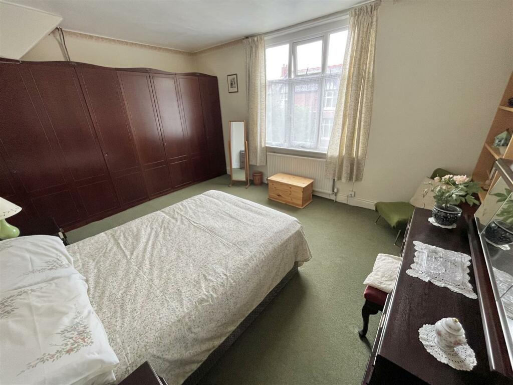 Bedroom 1 Aspect 2