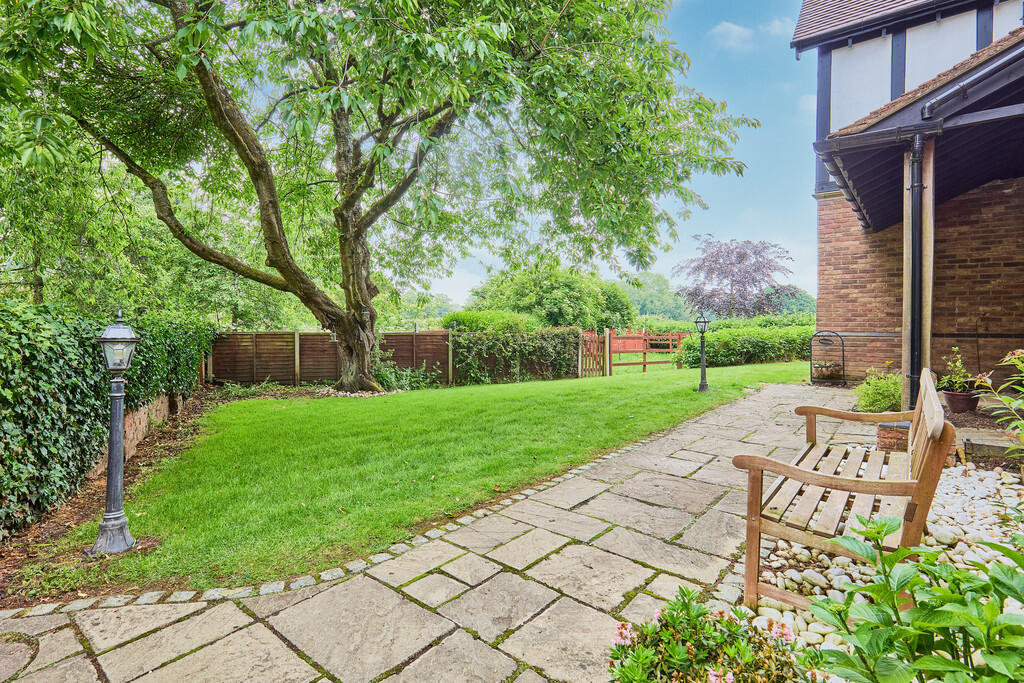 Edward Knight 202...