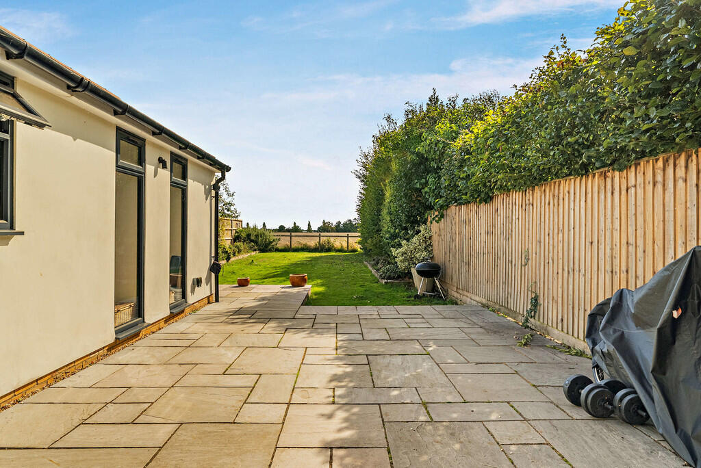 8664108-exterior0...