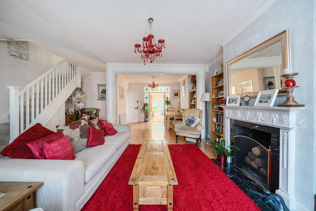 1302179-4-683ddc3...